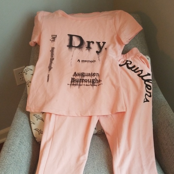 Peach set! - Picture 1 of 6